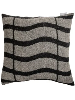 Aarikka Sisustustekstiilit|tyynynpäällinen Maius 43x43 cm musta
