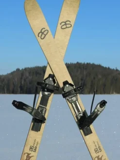 liukulumikenkä Tao 165 + Pivot siteet><noscript><img width=
