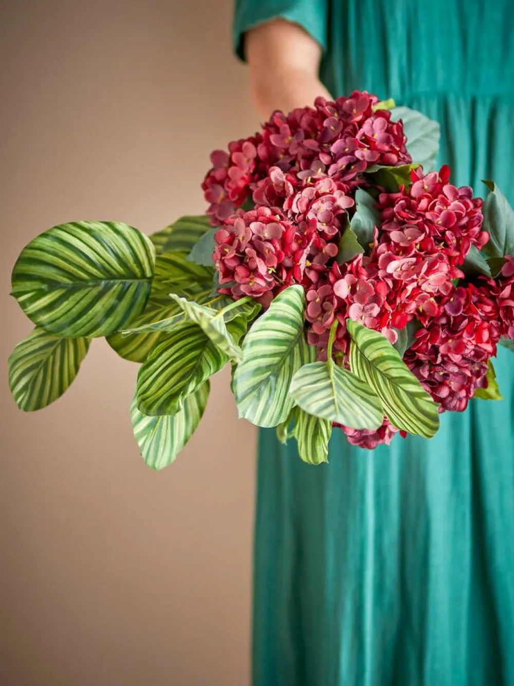 koristeoksa Hydrangea punainen>Bloomingville Online