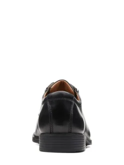 Clarks Pukukengät|pukukengät Tilden Plain Black