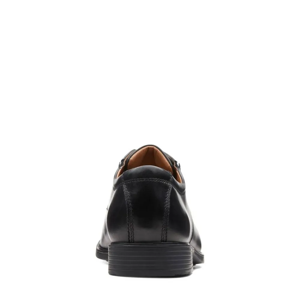 Clarks Pukukengät|pukukengät Tilden Plain Black
