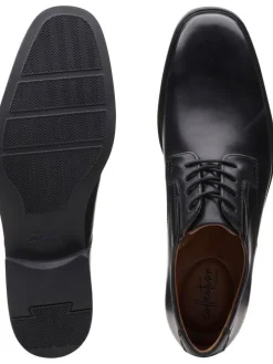 Clarks Pukukengät|pukukengät Tilden Plain Black
