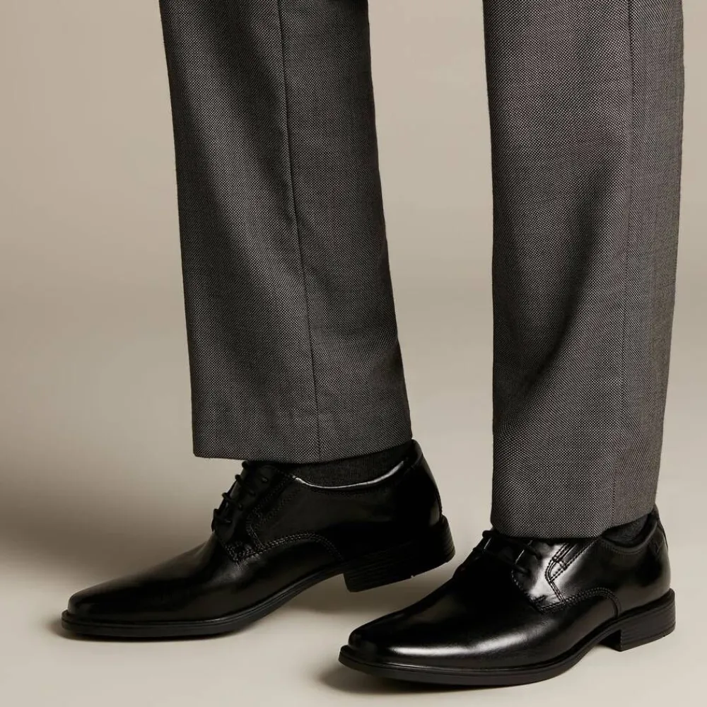 Clarks Pukukengät|pukukengät Tilden Plain Black