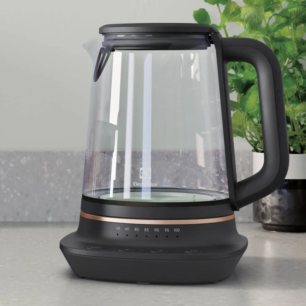 Electrolux Kahvi Ja Kuumat Juomat|Explore 7 tee/vedenkeitin 1,7 L E7GK1-8BP