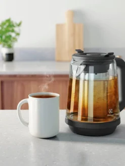 Electrolux Kahvi Ja Kuumat Juomat|Explore 7 tee/vedenkeitin 1,7 L E7GK1-8BP
