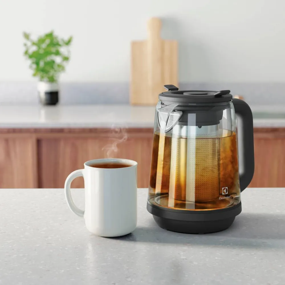 Electrolux Kahvi Ja Kuumat Juomat|Explore 7 tee/vedenkeitin 1,7 L E7GK1-8BP