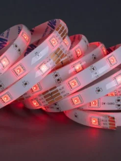 RGB LED-nauha 5 m kaukosäädin IP20><noscript><img width=