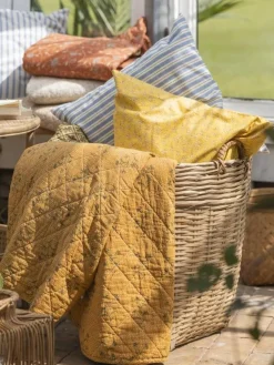 tyynynpäällinen Andrea keltainen kukat valkoinen><noscript><img width=