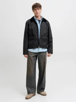 Jack Jones takki Jorbedford><noscript><img width=