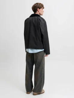 Jack Jones takki Jorbedford><noscript><img width=