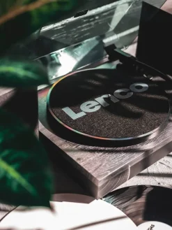 Lenco Äänentoisto|vinyylilevysoitin + kaiuttimet LS-300  musta