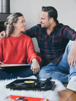 Lenco Äänentoisto|vinyylilevysoitin bluetooth lähettimellä LBT-120BK  musta