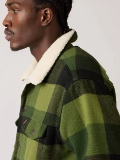 takki Relaxed Fit Plaid Trucker><noscript><img width=