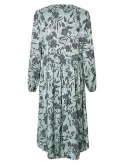 mekko MaNdola>Masai Clearance
