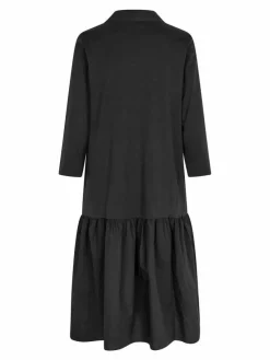 mekko MaNevea>Masai Sale