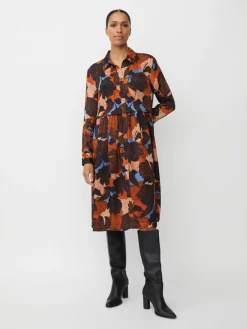mekko MaNollira><noscript><img width=