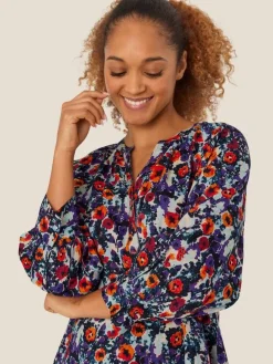 pusero MaDelhia><noscript><img width=