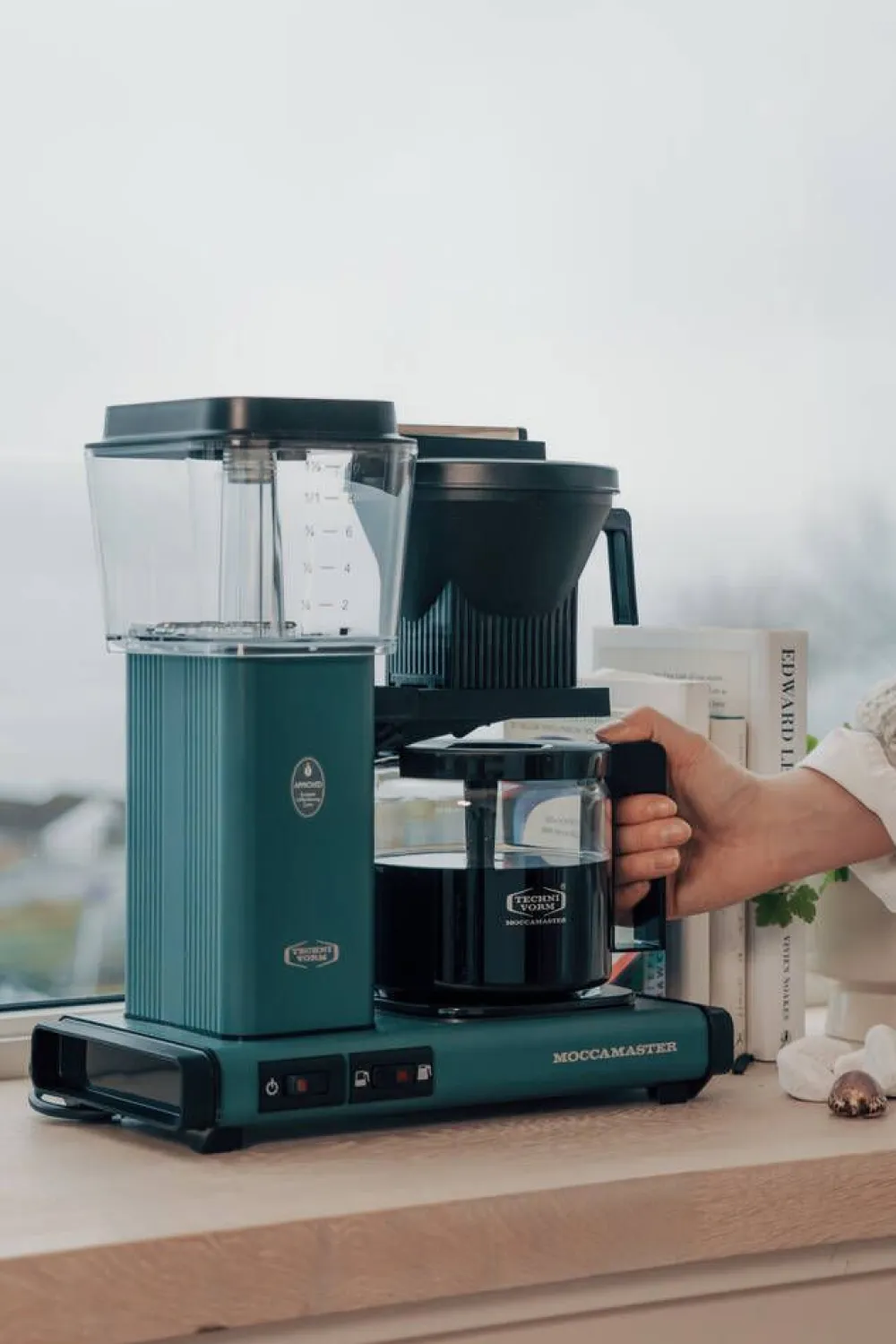 Moccamaster kahvinkeitin Optio The color of the year>