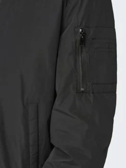 takki Onsjoshua Bomber><noscript><img width=
