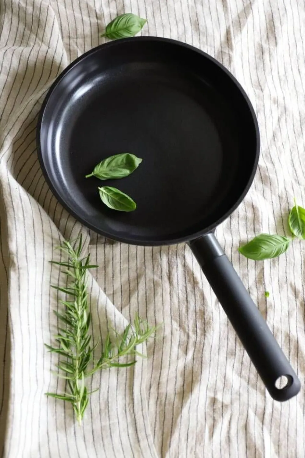 Opa Paistoastiat|paistinpannu Cerabasic 28 cm