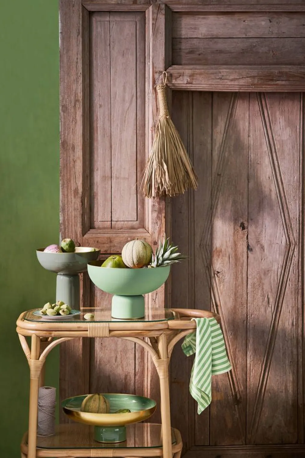 tarjotin korkea Metal Matt 30x20 cm Bright Green>Pip Studio Outlet