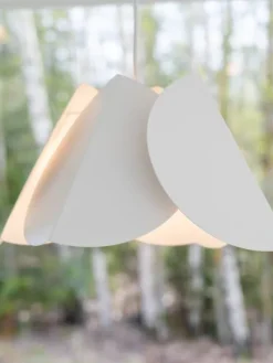 Sessak Sisustusvalaisimet|Lehmus design-riippuvalaisin mattavalkoinen