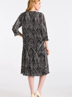 Shenina Lyhyet Juhlamekot|mekko MIIRA 513 5 Musta / Valkoinen