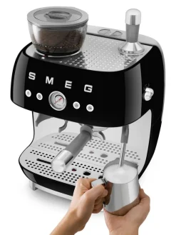 Smeg Kahvi Ja Kuumat Juomat|espressokeitin myllyllä EGF03BLEU musta