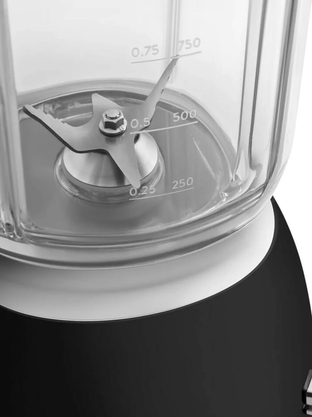 Smeg Tehosekoittimet Ja Vatkaimet|tehosekoitin BLF03BLEU musta