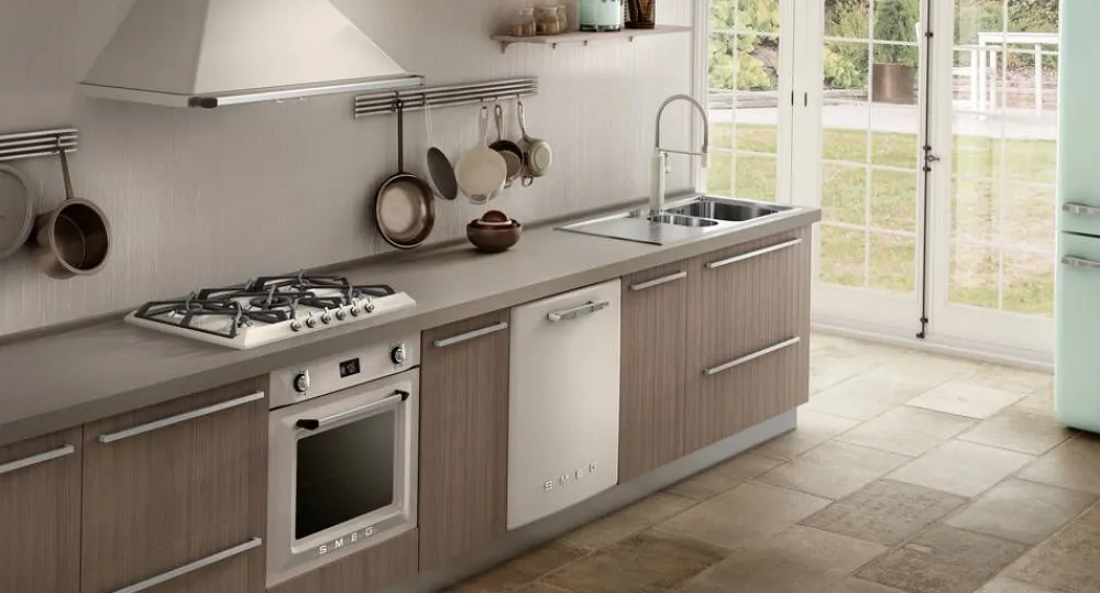Victoria liesituuletin 90 cm KT90PE kerma>Smeg Discount
