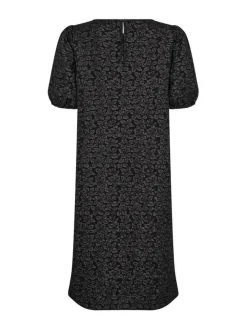 mekko Nilda 3><noscript><img width=