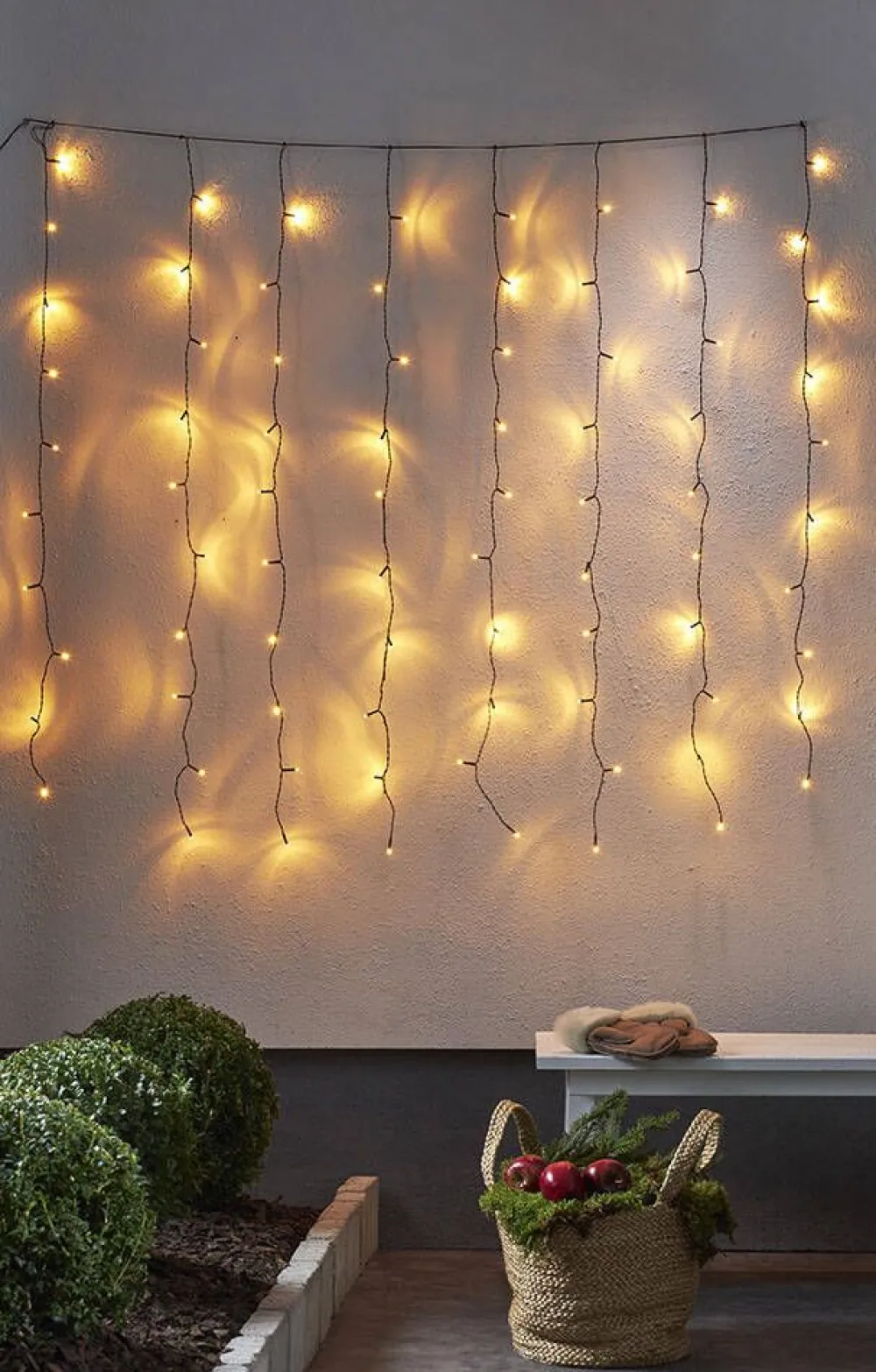 valoverho Golden Warm White 80 LED musta 1,3x1,>Star Trading Clearance