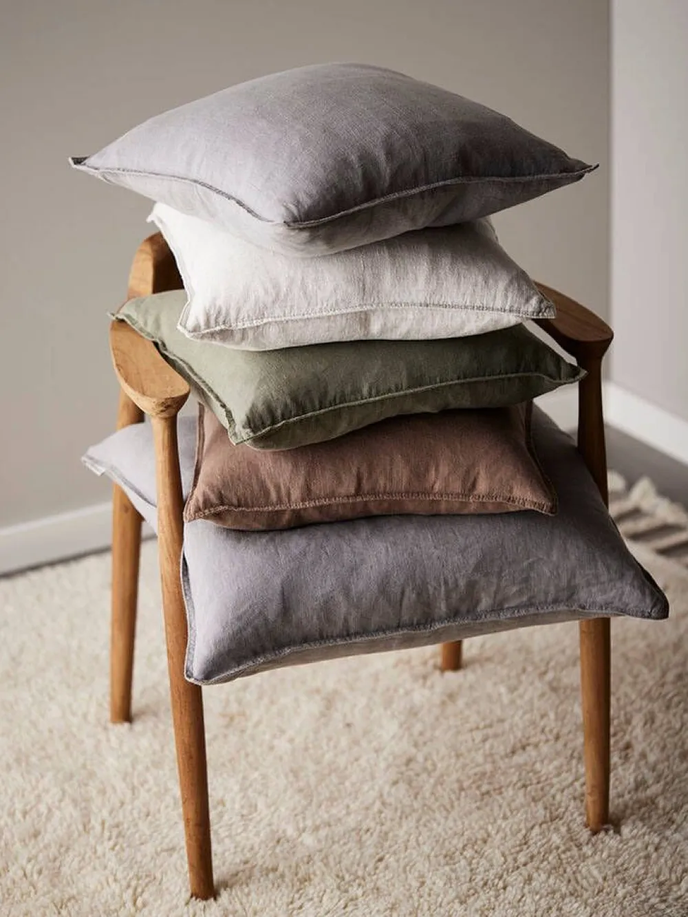 Svanefors Sisustustekstiilit|tyynynpäällinen Julie 45x45 cm mokka