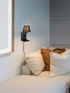 Trio Lighting Sisustusvalaisimet|Comfort seinävalaisin E14 mattamusta latausase