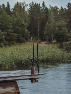 Varax Pihatarvikkeet|laituritikas 420 ylösnostettava, musta