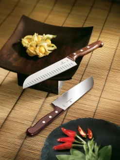 Santoku 17 cm ovaalihiottu puukahvalla>Victorinox Clearance