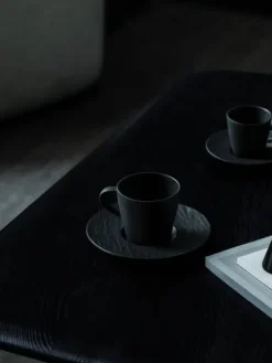 Manufacture Rock kahvikuppi ja alunen musta>Villeroy&Boch Online