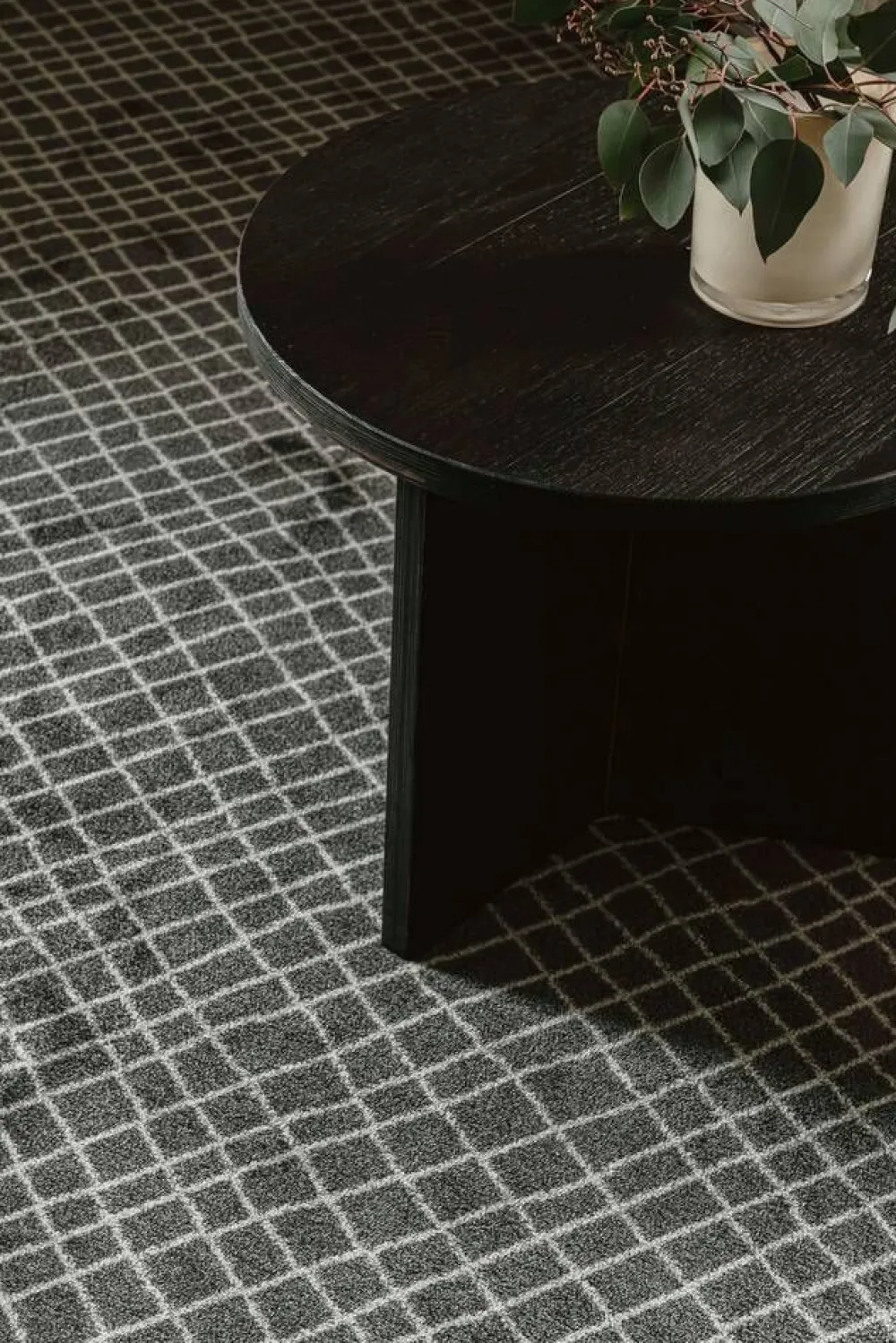 VM-Carpet Käytävämatot|Aari 12 antrasiitti, kantti 5450, 80*150 cm