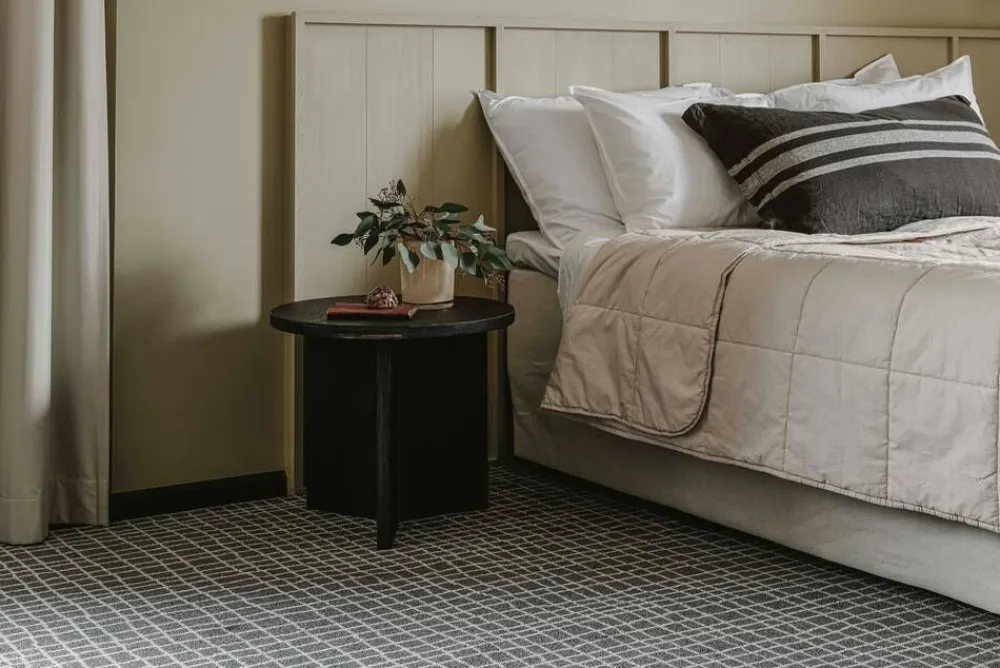 Aari 12 antrasiitti, kantti 5450, 133*200 cm>VM-Carpet Sale