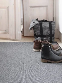 VM-Carpet Keskilattiamatot|Balanssi 98 tummanharmaa, 200*300 cm, kantti 5460