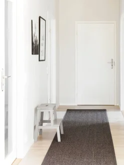 Barrakuda 9371 antrasiitti, 80*150 cm, kantti 38>VM-Carpet Hot
