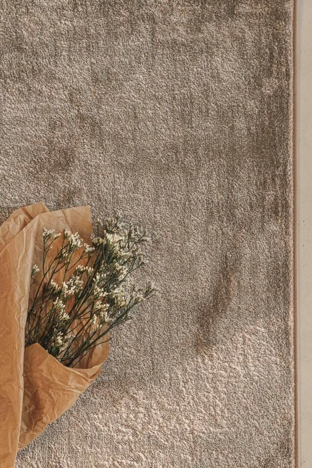 Basaltti 410 beige ø 240 cm, kantti 5979>VM-Carpet Hot