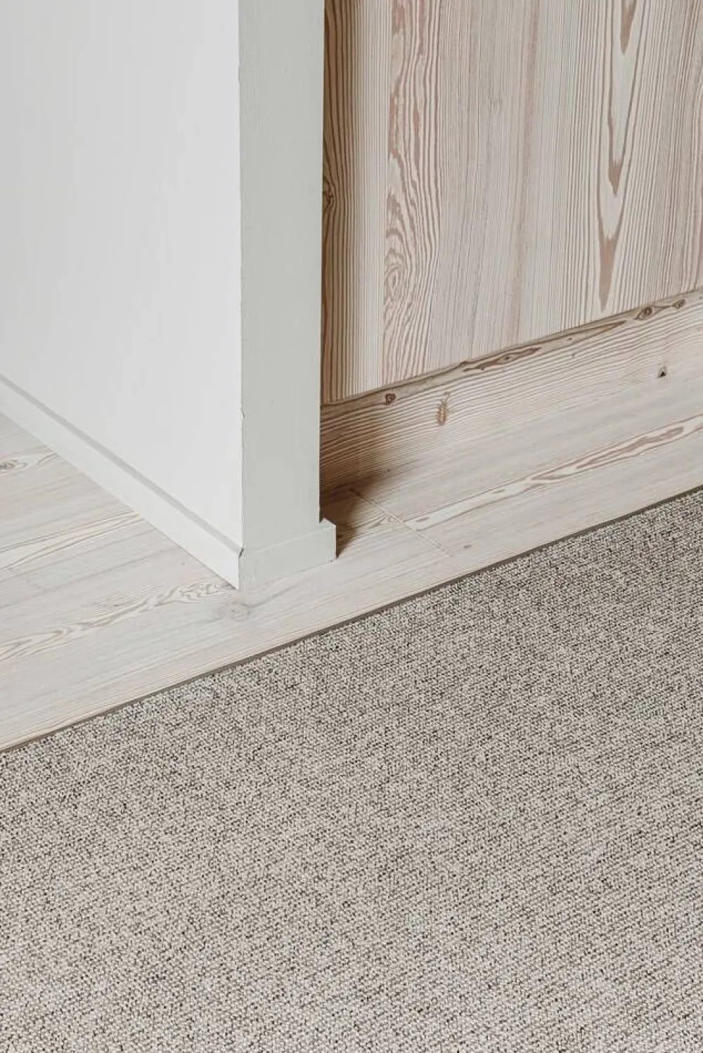 Duuri 4713 v.beige, 133*200 cm kantti 5978>VM-Carpet