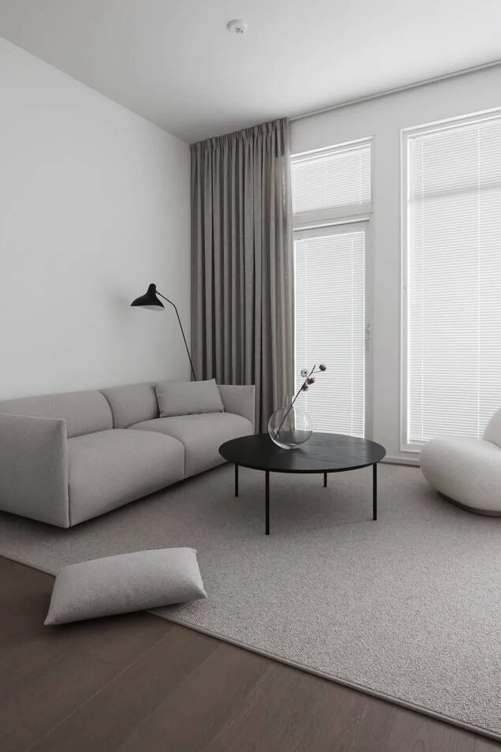 VM-Carpet Keskilattiamatot|Hiillos, 740 harmaa 160*230 cm, kantti 101 B