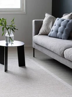 Lyyra 52 valkoinen 160*230 cm, kantti 1>VM-Carpet Outlet