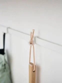 Yamazaki Huonekalut|konsolipöytä Tower valkoinen